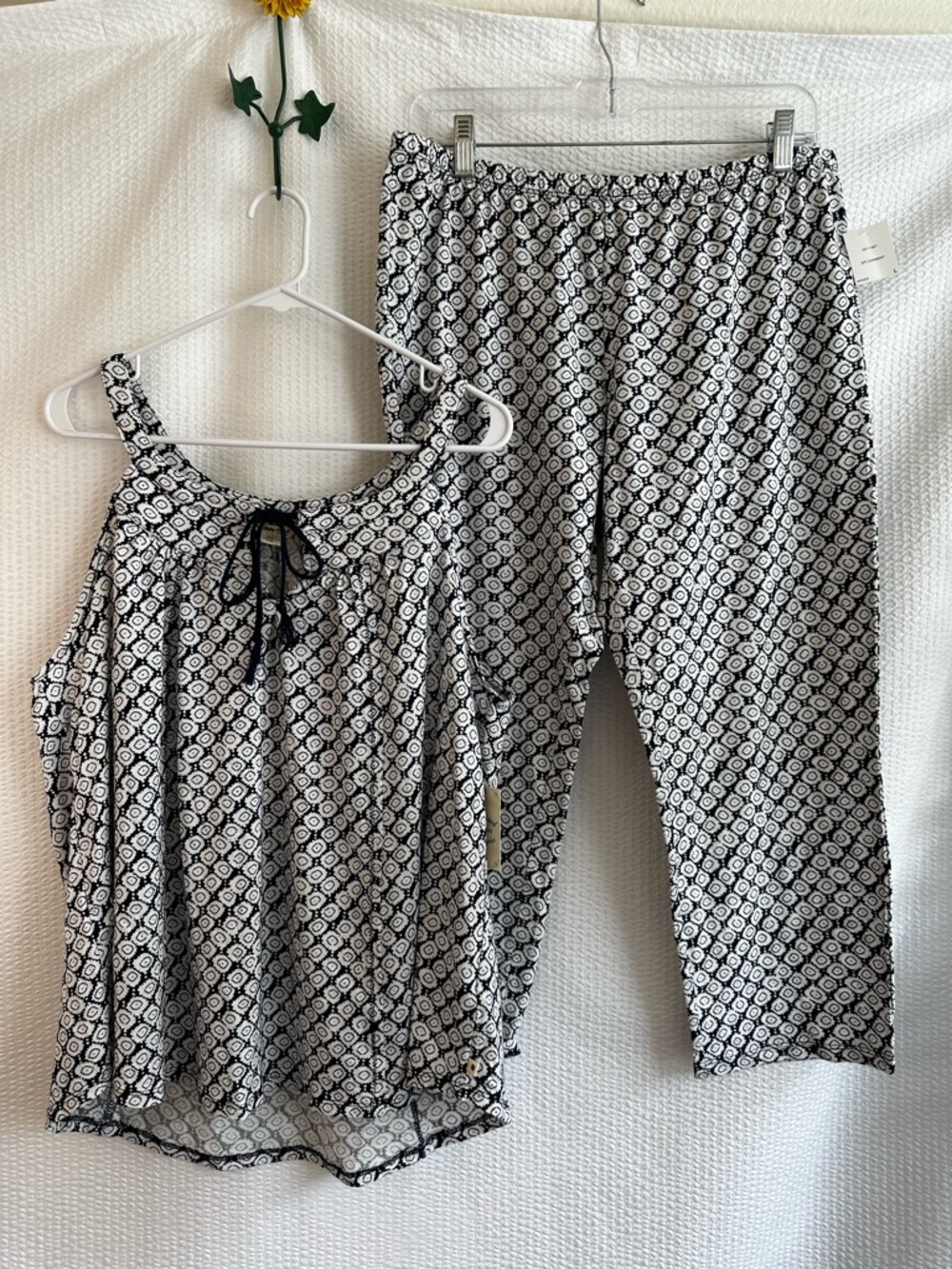 LUCKY BRAND Black White Pajama Set Tank Top Pants Women’s Large NWT Sleepwear